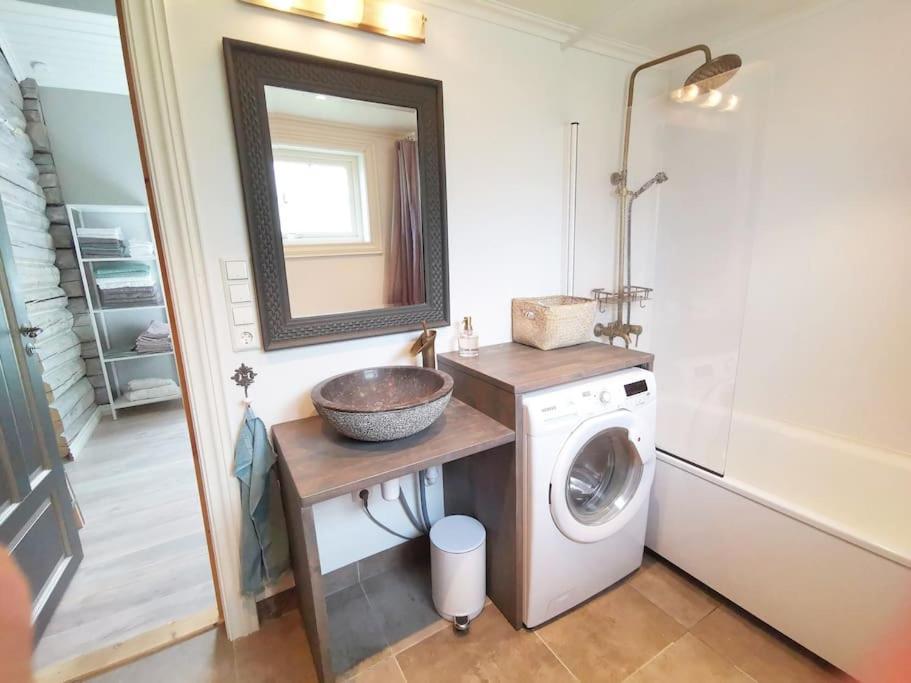 Villa - Full House With Two Bedrooms, Patio, Garden And Location Dalen