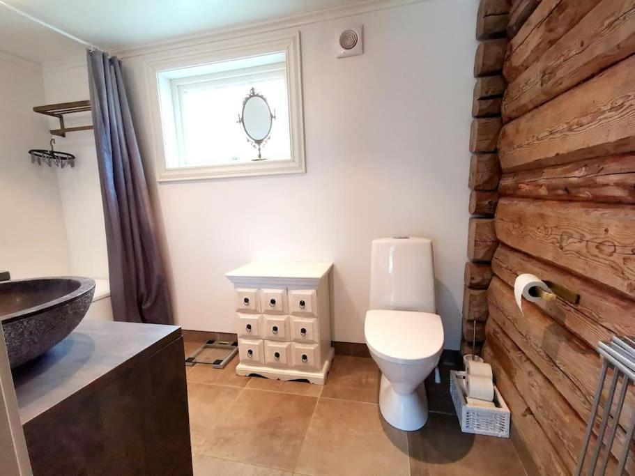 Villa - Full House With Two Bedrooms, Patio, Garden And Location