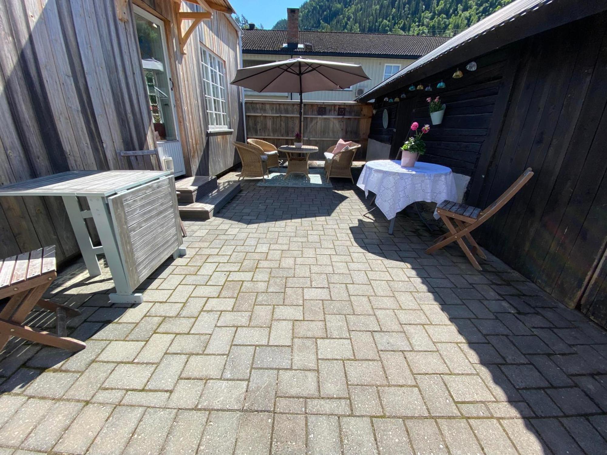 Villa - Full House With Two Bedrooms, Patio, Garden And Location *